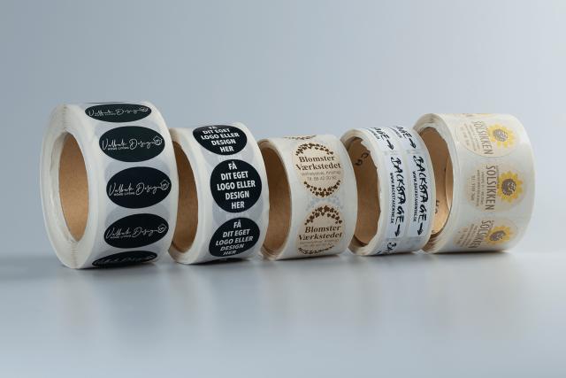 Etiket eget logo/form 25cm² / Rund Ø5cm.